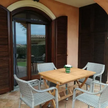 The White Sheep - Porto Istana Apartman
